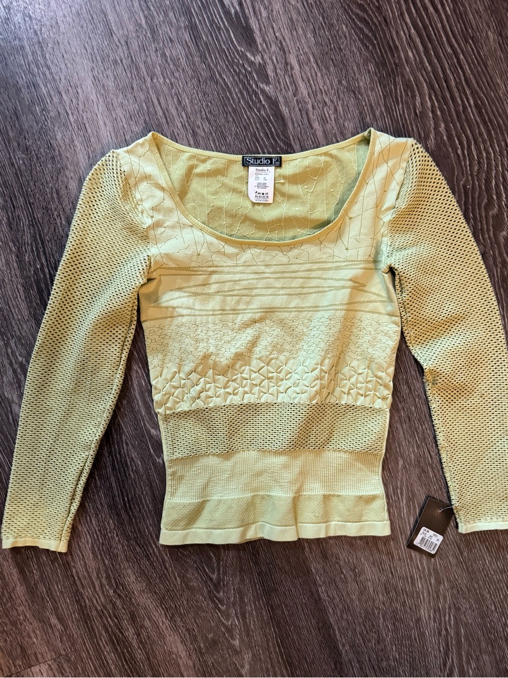 Studio P Light Green Textured Scoop-Neck Long Sleeve Top